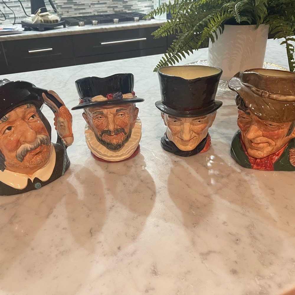 Royal Doulton 4 collectible Large mugs in mint condition